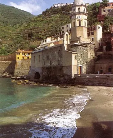 アフィッタカメレ ローランド ゲストハウス