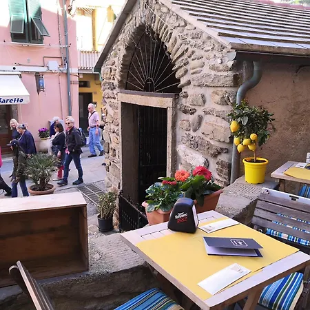 Rollando Guest house 3*