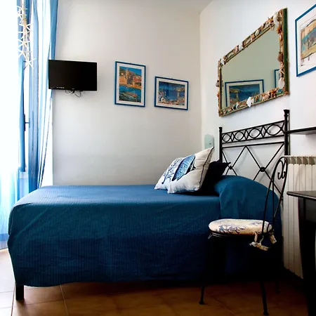 アフィッタカメレ ローランド ヴェルナッツァ